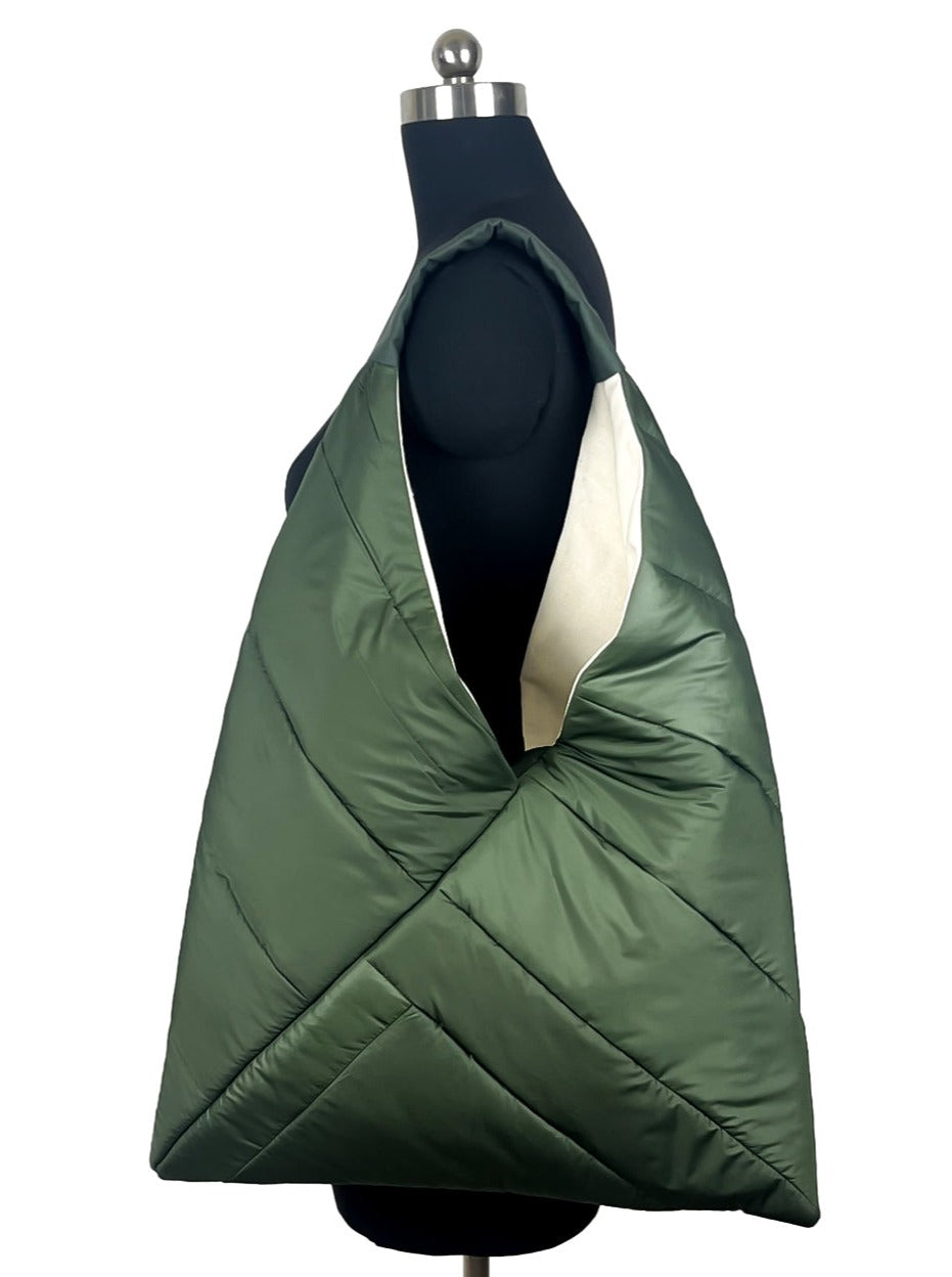 Bolso origami verde botella acolchado que Luci Collection te propone para este otoño-invierno